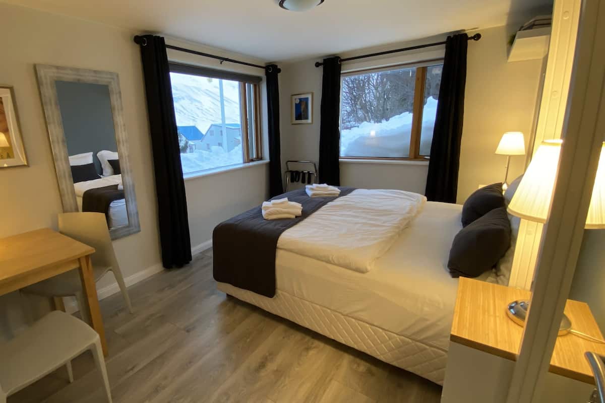 1 habitación, sábanas de algodón egipcio y ropa de cama de alta calidad