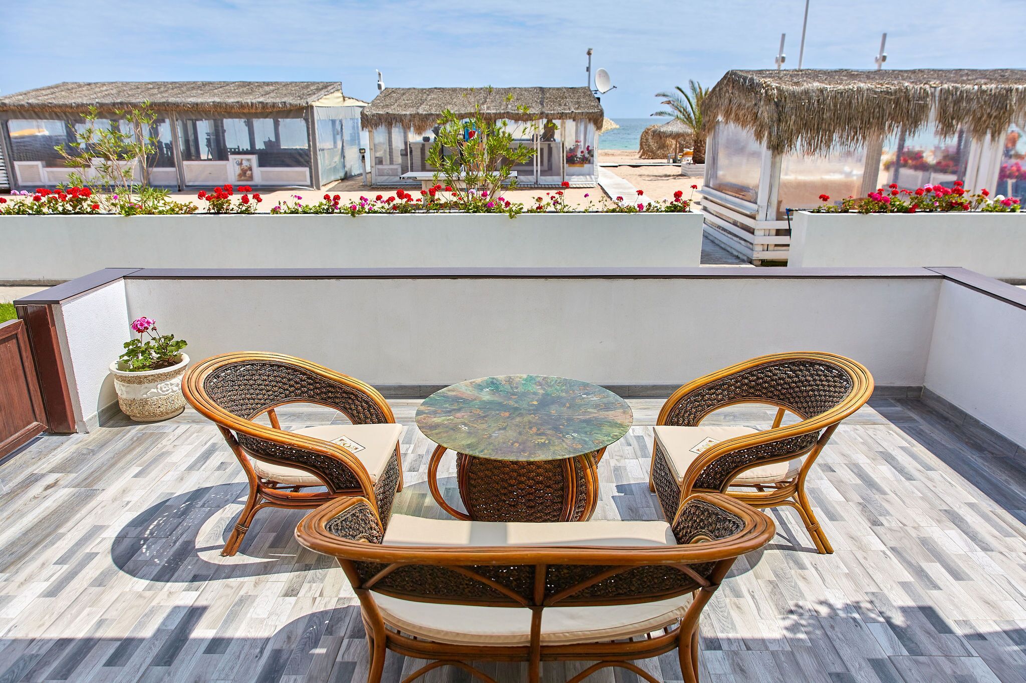 Luxury Apartment | Terrace/patio