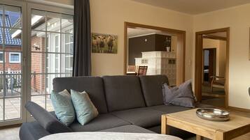 TV, fireplace, DVD player, stereo