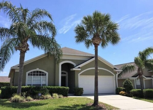 House, 4 Bedrooms | Exterior