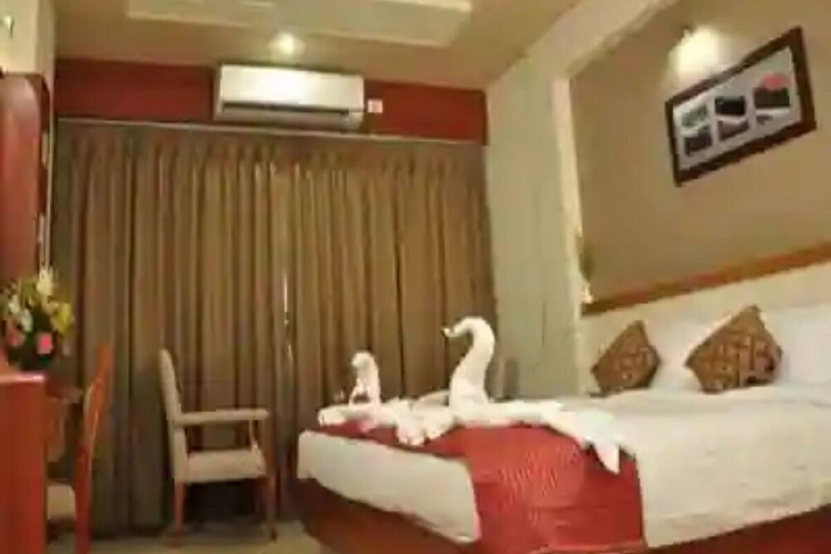 Egyptian cotton sheets, premium bedding, down duvets, memory-foam beds