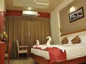 Egyptian cotton sheets, premium bedding, down comforters