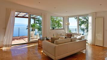 Villa | 4 bilik tidur, ruang kerja komputer riba