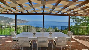 Villa | 4 bedrooms, laptop workspace - Villa Karin 7 in Taormina (Taormina)