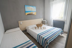 Appartement de base, 1 lit double et 1 canapé-lit | AccÚs au Wi-Fi (inclus), literie fournie