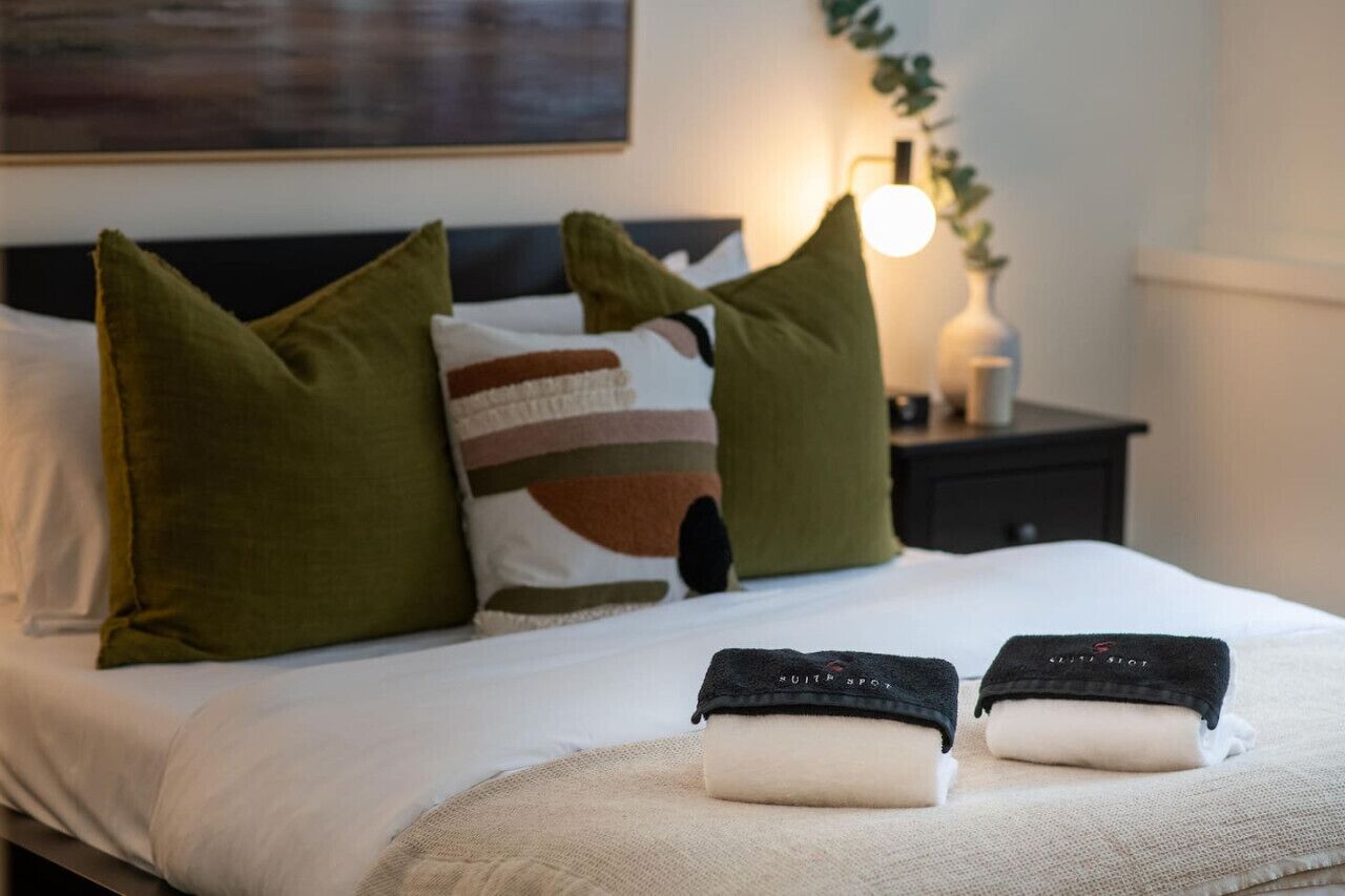 2 chambres, bureau, fer et planche à repasser, Wi-Fi gratuit