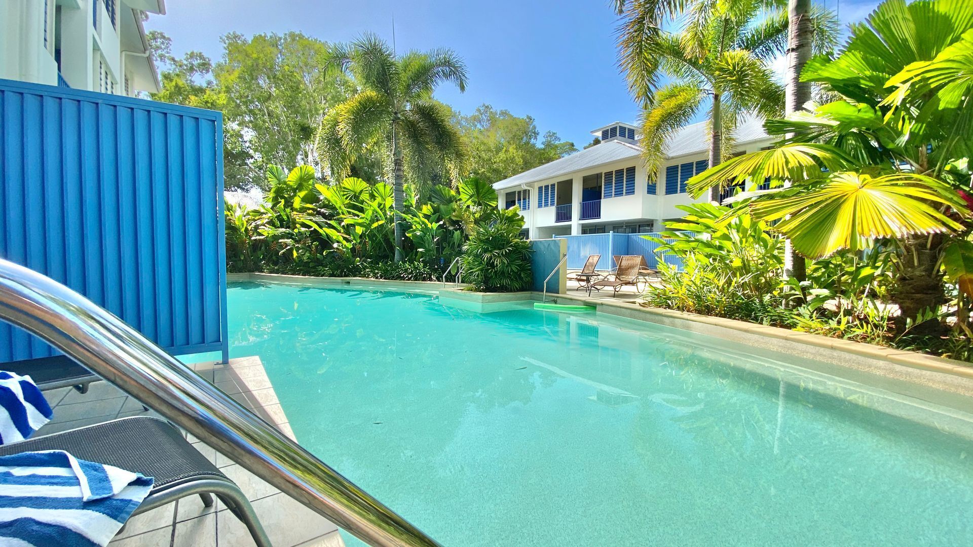 Hotel Swim Out Room at Lagoons