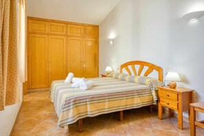 3 Schlafzimmer, Bügeleisen/Bügelbrett, Reisekinderbett, kostenloses WLAN