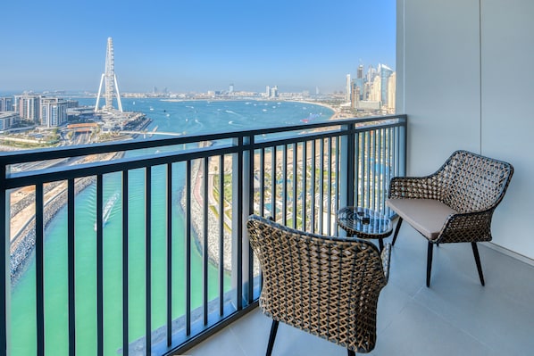 Deluxe Apartment | Terrace/patio