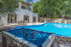 Seasonal outdoor pool