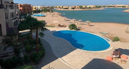 Boulevard Apartment Hotel