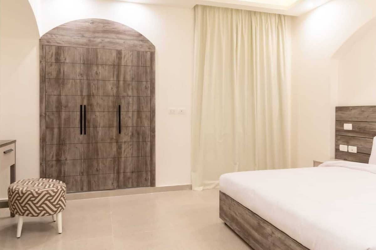 Classic Twin Room | In-room safe, blackout drapes, free WiFi