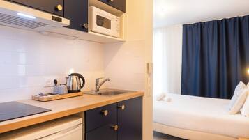 Classic-Doppelzimmer | Hochwertige Bettwaren, individuell dekoriert, Schreibtisch