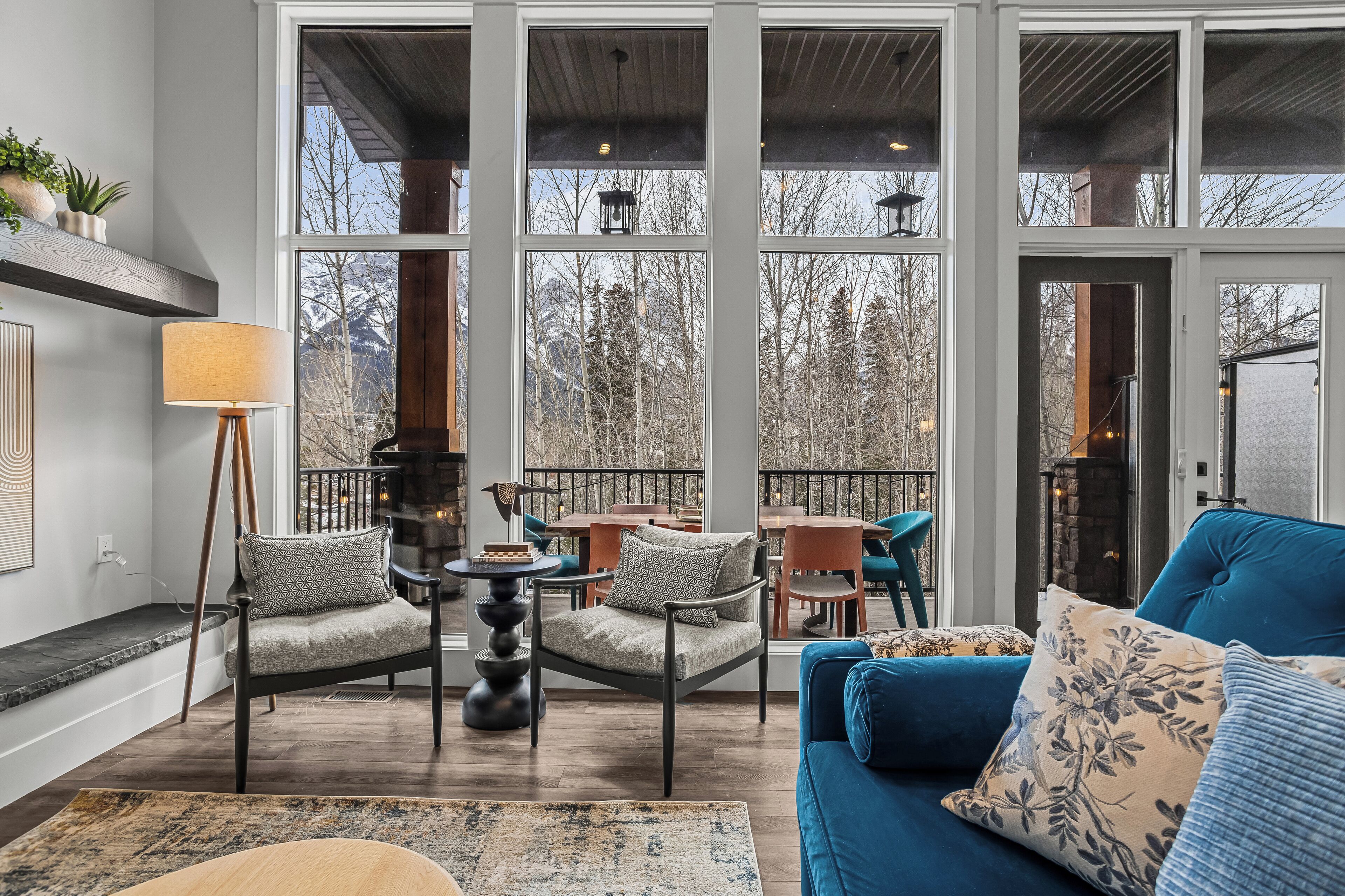 Smart-TV, peis og stereoanlegg