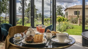 Kontinental frokost hver dag (mot et tillegg)