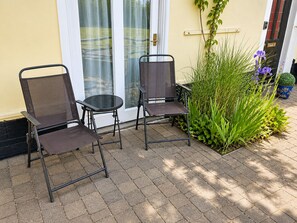 Standard Room, 1 King Bed, Non Smoking, Garden View | Terrace/patio - The Park Hotel, Sure Hotel Collection by Best Western (Diss)