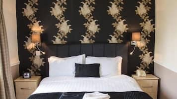 In-room safe, individually decorated, individually furnished, desk