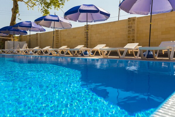 Seasonal outdoor pool