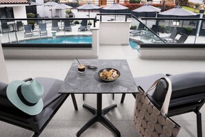 Superior Suite | Balcony view - Melite Luxury Rooms & Apartments (Kassandra)