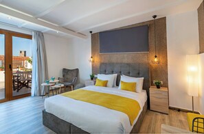 Iron/ironing board, free WiFi, bed sheets - Remel Rooftop Apartment in the heart of Rethymno Old Town (Rethymno)