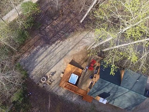 Twin Pines - Free Brewery Tour Passes - Secluded Cabin - Convenient to Fontana