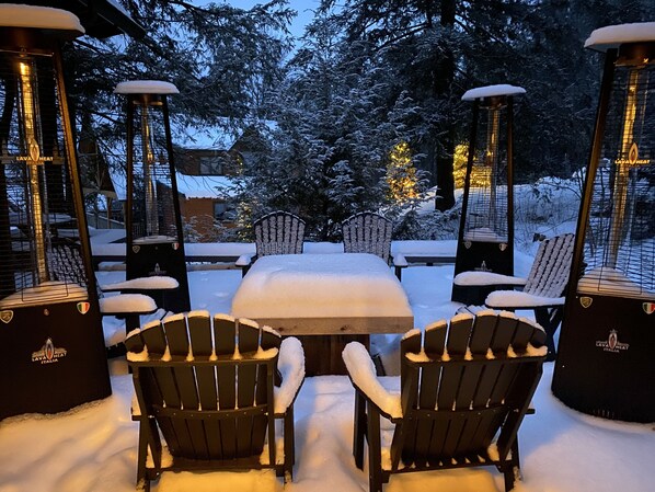 Property grounds - Windham Moutain Ski House: Walk on & off Slopes - Families Only! (Windham)