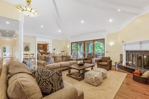 Smart TV, fireplace, books
