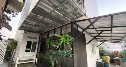 OYO 75396 Look Shine Apartment