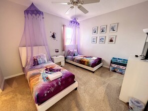 5 bedrooms, desk, iron/ironing board, free WiFi