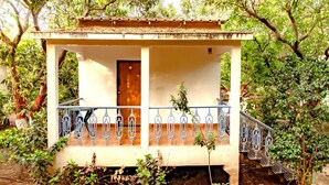 Unclassified image, 2 of 8, button - Gir Garjna The Cottage (Talala)