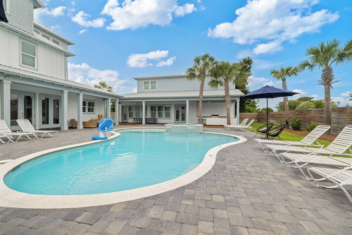 Photo 5 of Poseidon's Palace: Luxury Home with Pool+Spa! Golf Cart! 3 Min to Beach