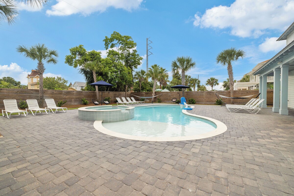 Photo 4 of Poseidon's Palace: Luxury Home with Pool+Spa! Golf Cart! 3 Min to Beach