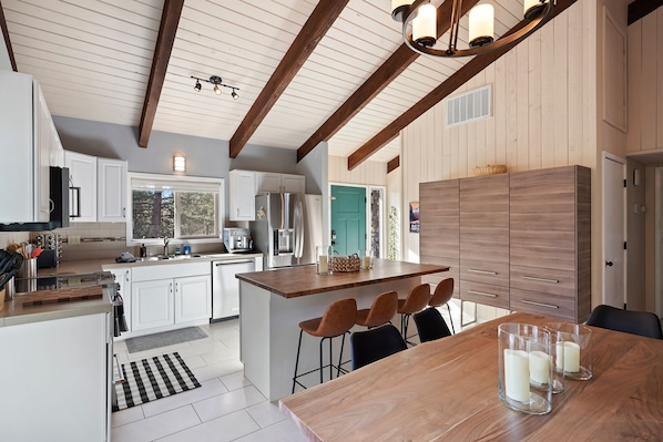 하우스, 침실 4개 | 전용 주방 | 냉장고, 오븐, 커피/티 메이커, 토스터