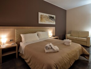 Superior-Doppel- oder -Zweibettzimmer