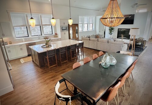 B A S E C A M P church - renovated church with modern interior