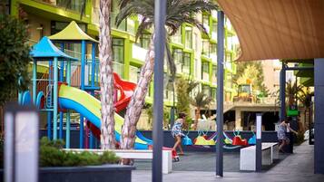 Children’s play area – outdoor