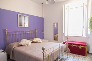Apartment | 4 bedrooms, iron/ironing board, travel cot - A Casa di Nina Guest House - Intero Appartamento (Naples)