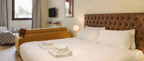 Apartment | Iron/ironing board, WiFi