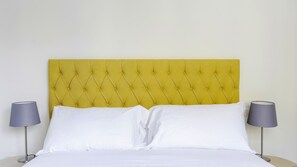 Apartment | 1 bedroom, iron/ironing board, bed sheets