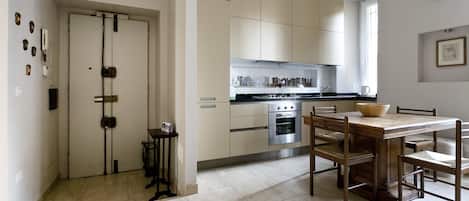 Apartment | 2 bedrooms, iron/ironing board