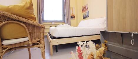 1 غرفة نوم ومكواة/لوح كي وواي فاي