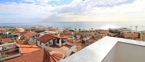 1 habitación, tabla de planchar con plancha y wifi