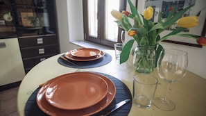 Departamento | Tabla de planchar con plancha y wifi