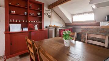 Apartment | 1 bedroom, iron/ironing board