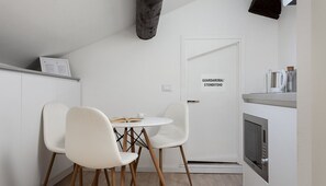 1 bedroom - Italianway Easy - Volta 21 (Milan)