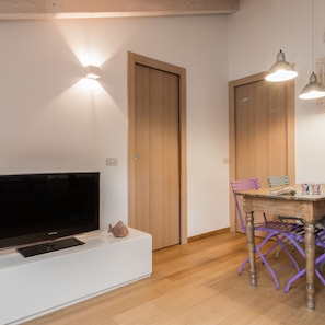 House | 1 bedroom