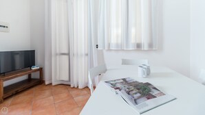 2 phòng ngủ, bàn ủi/dụng cụ ủi quần áo 