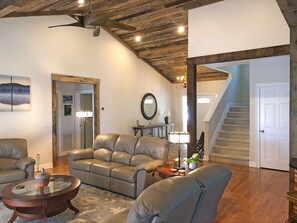 Smart TV, fireplace, DVD player, video library