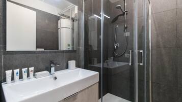 House | Bathroom