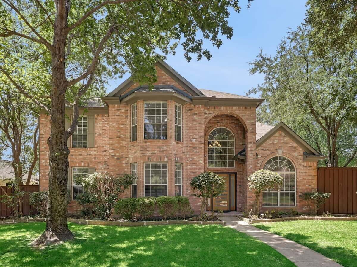 Gorgeous Mansion with Pool & Cinema Room,Sleeps 13